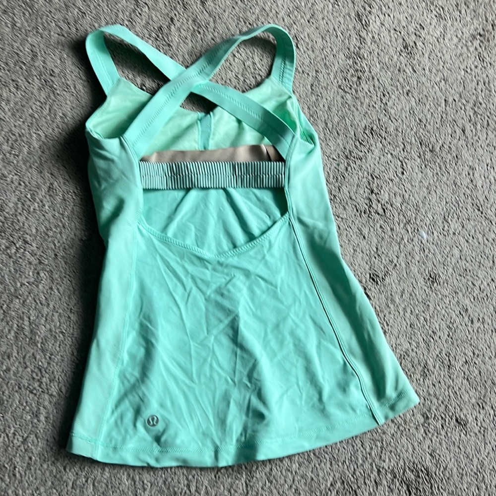 Lululemon core kicker tank size 6